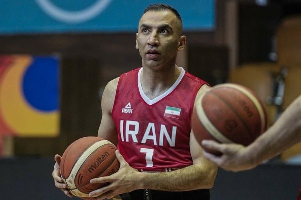 کامرانی دوست داشتم با صمد و حامد بازی کنیم