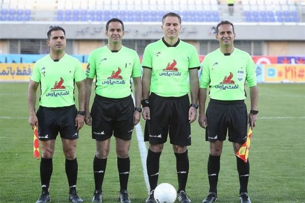 اکبریان و کمکهایش از دنیای داوری خداحافظی کردند