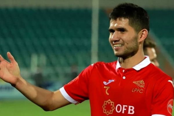 هافبک ازبکستانی استقلال امروز تست پزشکی میدهد