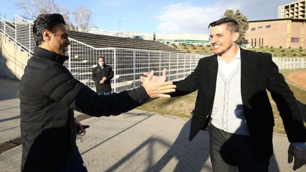 گزارش ویژه درباره فابیو جانواریو، بهترین خارجی تاریخ استقلال؛ موطلایی آبی