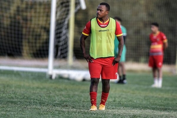 گزینه خارجی استقلال پاتوسی نیست