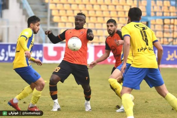 شهرخودرو یک - مس رفسنجان ۳ مس در مشهد طلا شد شهرخودرو فانوس بدست ابدی