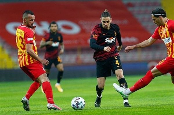  تساوی کایسری اسپور برابر گالاتاسرای با حضور حسینی