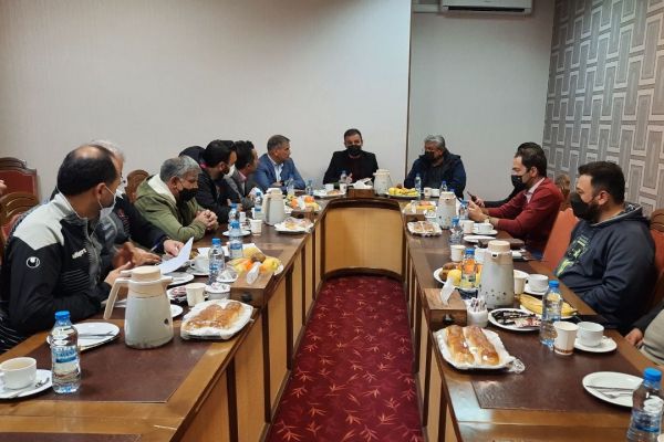 نساجی قرمز پوش و پرسپولیس مشکی پوش شد