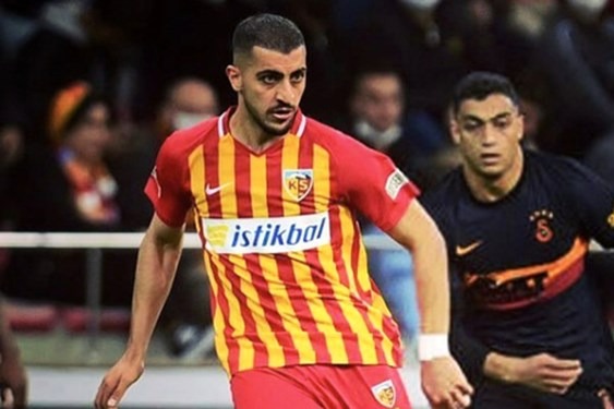 ارزیابی لژیونرها درخشش مدافع تیم ملی مقابل غول ترکیه حسینی بهترین بازیکن شد عکس