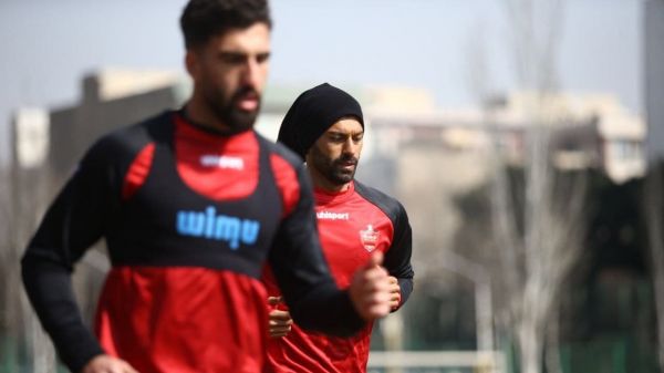  رونمایی از بمب زمستانی در ورزشگاه نفت تهرانسر  رامین رضاییان با قرمزها تمرین کرد