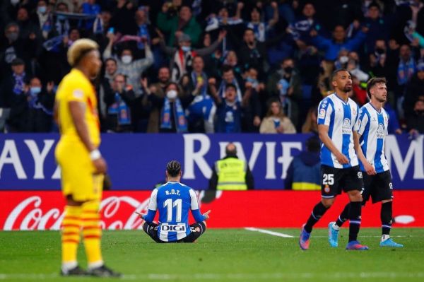 عکس؛ خوشحالی گلزنان اسپانیول به بارسلونا به سبک رونالدو و هالند