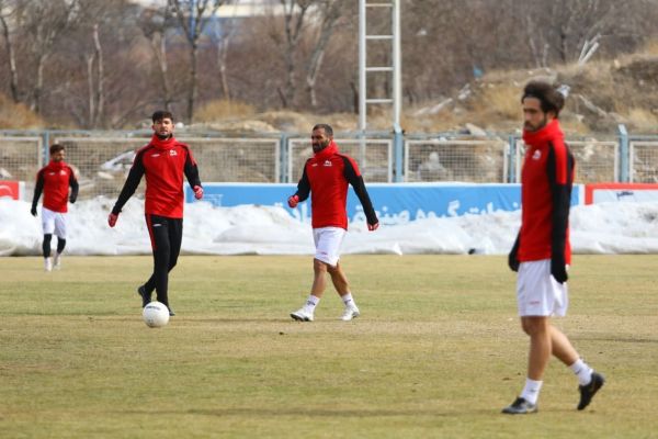 استارت تراکتور برای استقلال؛ کروناییها نیستند