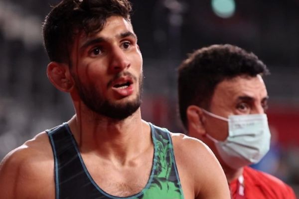 بازگشت نفر سوم کشتی فرنگی جهان به وزن سابق؛ پای ۲ قهرمان جهان در میان است