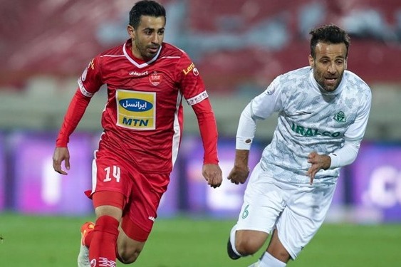  احمدی  داور با تیم ما دعوا داشت  شاید ما از نامادری بودیم و پرسپولیسی‌ها از مادر