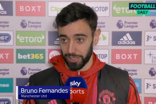 صحبتهای ستاره پرتغالی شیاطینسرخ قبل از سوت آغاز بازی با لیدزیونایتد