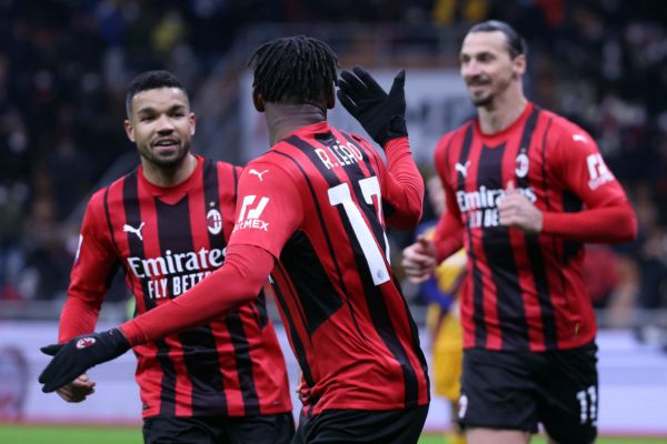 بازیکنان میلان بهدنبال پاداش برای فتح اسکودتو