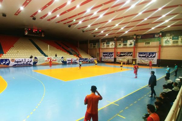 لیگ برتر فوتسال پیروزی فرشآرا و فولاد زرند در ۲ بازی آغازین هفته