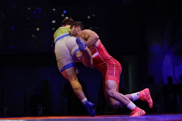 کشتی آزاد یاشاردوغو مدال طلا به محمدحسین محمدیان رسید