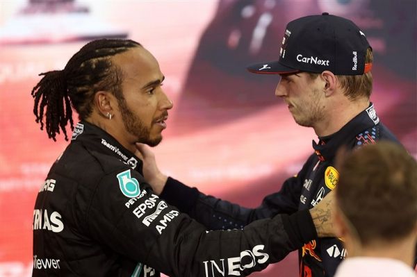  رییس ردبول  تصور اینکه همیلتون بتواند در این سطح باقی بماند، برایم سخت است