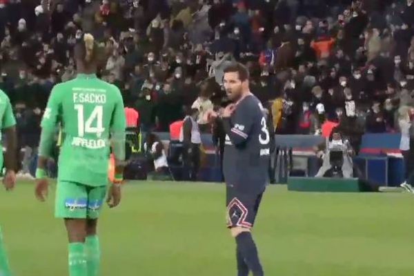  مسی برای دومین بار در عمرش درخواست معاوضه پیراهن داد