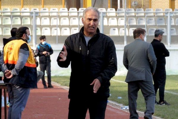 مربی شهرخودرو ما مقصریم و فقط میتوانیم عذرخواهی کنیم دیر راه افتادیم