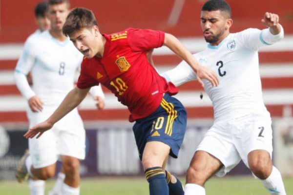  رقابت رئال مادرید و بارسلونا برای جذب هافبک 18 ساله