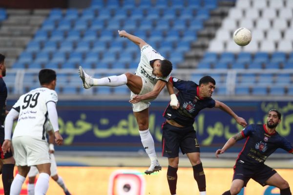 رودی ژستد با یک گل به بحرانها خاتمه میدهد