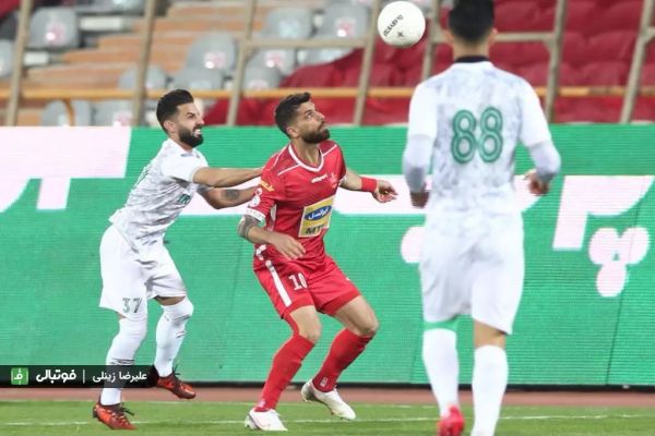  دکتر حقیقت  سرلک دچار کشیدگی خفیف شده است