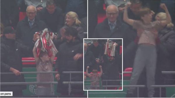  مهمان ناخوانده و یازده ساله جشن قهرمانی لیورپول که بود