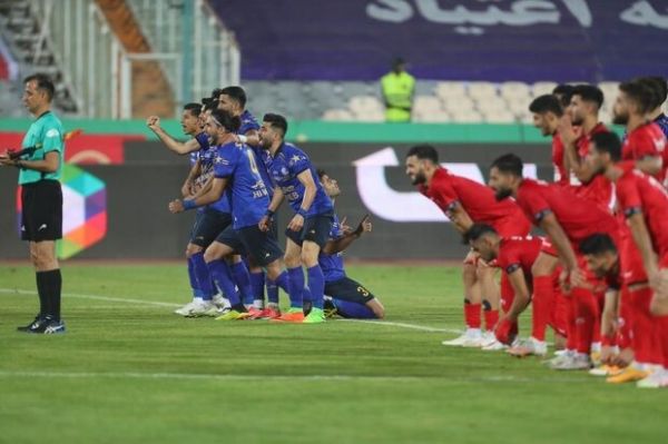  گزارش مهر  «دستِ تکراری» در جیب هواداران؛ «سرابِ سهامِ» استقلال و پرسپولیس