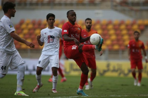 فولاد یک - ذوبآهن 2 قهرمان سوپرجام، باختپسند در اهواز بازگشت ناباورانه ذوب در فولاد آرنا