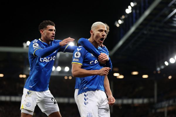 جانشین رونالدو در منچستریونایتد برزیلی است