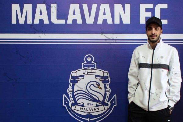 جملات احساسی و هشتگ افسردگی مدافع سابق استقلال عکس