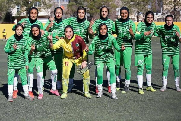 نتایج هفته دوازدهم لیگ برتر فوتبال بانوان تداوم صدرنشینی شهرداری سیرجان