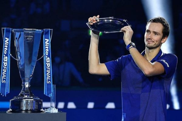 مدودف میخواهم بازی کنم اما نمیدانم چنین اجازهای به من میدهند یا خیر