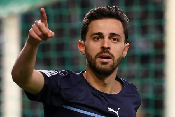 دفاع جانانه گواردیولا از ستاره پرتغالی شبکههای مجازی نمیگذارند توپ طلا به او برسد