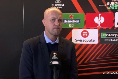 واکنش کرایوف به تساوی دیشب بارسلونا بازی برگشت آسان نخواهد بود