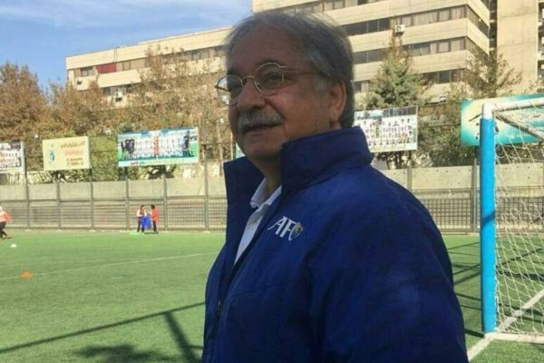 اقبالی کار برای استقلال تمام نشده است اجازه ندهیم فوتبال سرطانی شود