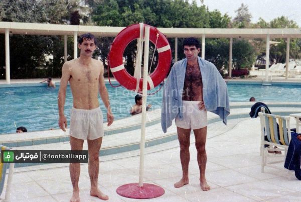  نوستالژى  عکسی جالب و کمتر دیده شده از بیژن طاهری و مجیدنامجومطلق دو ملی پوش استقلال در اردوی تیم ملی در سال ۱۳۶۵  طاهری در حال حاضر سرپرست استقلال است