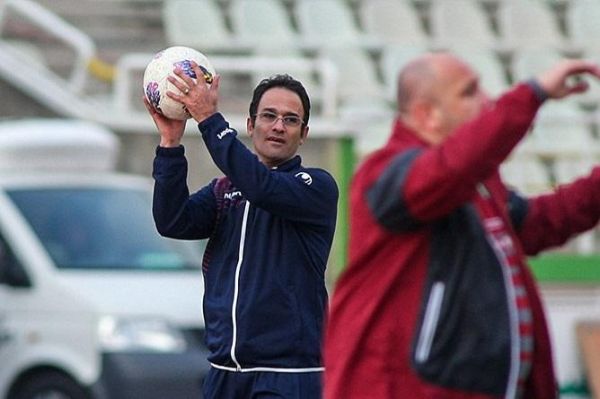 برمک پرسپولیس باید در دربی با ۲ مهاجم بازی کند و تمرکز داشته باشد گلمحمدی فشار را از روی لک بردارد