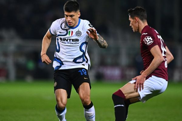  فرار از شکست نراتزوری در دقیقه 93 و هدیه دادن صدرجدول به میلان