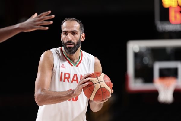 آسمانخراش بسکتبال، گرگانی شد «حامد حدادی» به تیم شهرداری گرگان پیوست