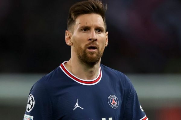 خبرنگار گاردین هر کس میگوید مسی در پاریس شاد است، دروغگوست ستاره آرژانتینی به دنبال بازیابی خود در پاریس