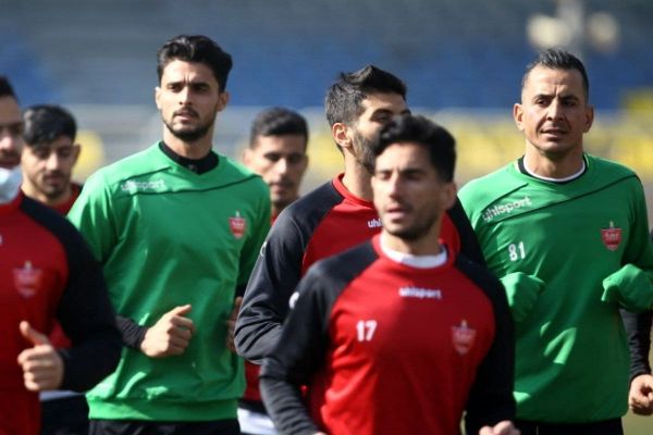 سوال روز دروازهبان پرسپولیس در دربی لک است یا گوهری