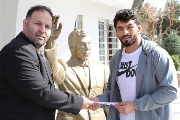  جایزه هفت هزار دلاری اتحادیه جهانی کشتی برای حسن یزدانی