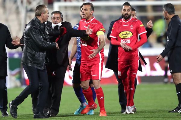 معاون باشگاه استقلال  دو بازیکن پرسپولیس باید اخراج می‌شدند