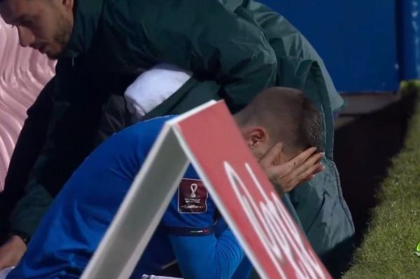 عکس؛ اشک و ناراحتی شدید هافبک ایتالیایی پیاسجی پس از شکست تلخ