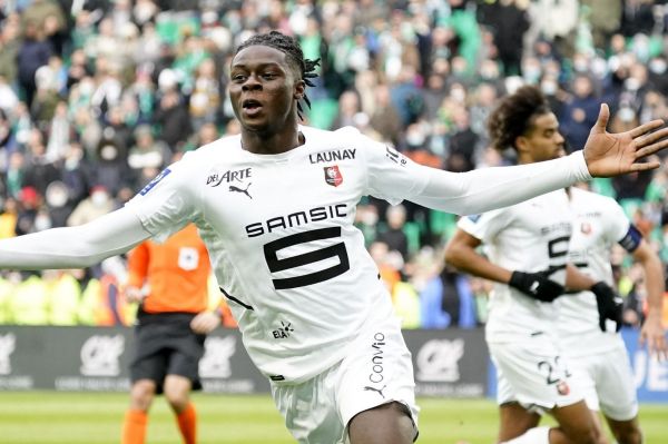 آغاز رقابت آرسنال و تاتنهام برای خرید پاتریک ویرا آینده