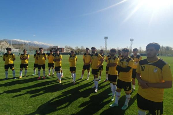  تمرین سبک صبحگاهى تیم ملی امید در مرکز ملی