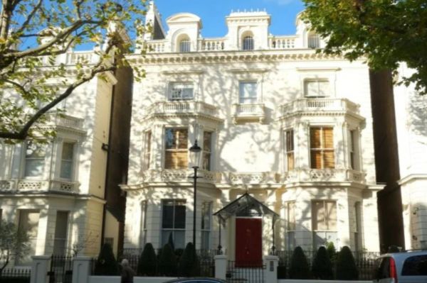  خانه بکام مورد سرقت قرار گرفت  عکس