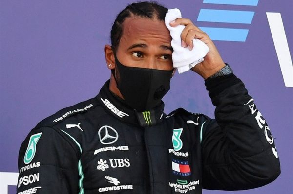 همیلتون مدتی طولانی با مشکلات روحی و روانی مبارزه کردم