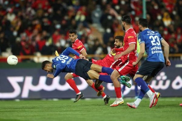  حبیبی  استقلال تا پایان فصل حق اشتباه ندارد آبی‌ها نباید وارد حاشیه شوند