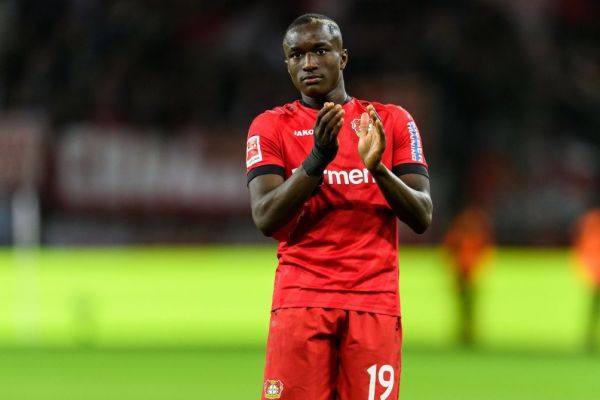 علاقه باشگاههای انگلیسی به همبازی فرانسوی آزمون در لورکوزن