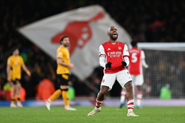 هدفگذاری بارسلونا برای انتقال آزاد مهاجم آرسنال در تابستان